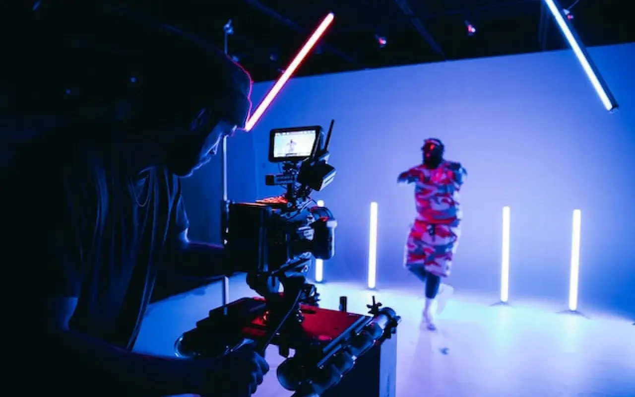 BTS 11